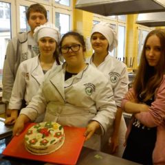 W dniu 19.04 odbyły się warsztaty cukiernicze prowadzone przez Panią Magdaleną Piskorską