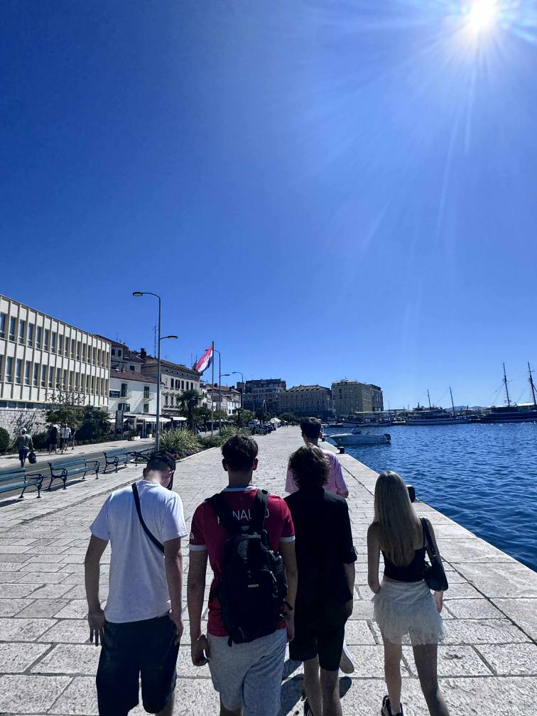 547762297_122157384434747927_778783945461587110_n