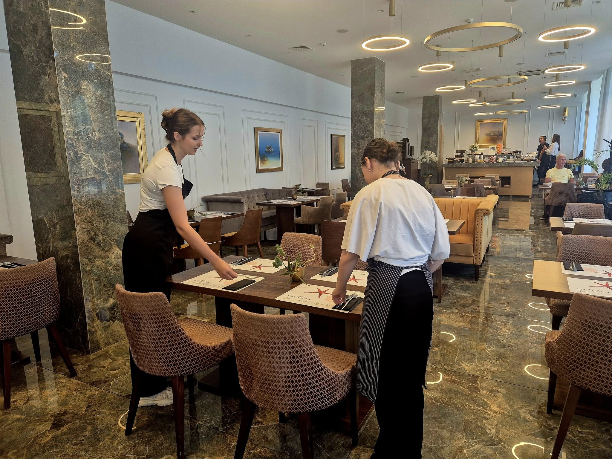 548319532_1321640713089448_4541113104319286667_n