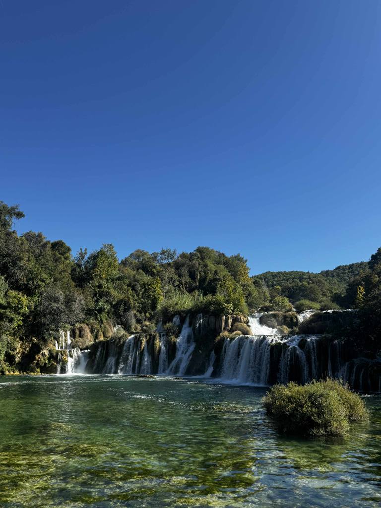 549293561_122157384014747927_1285857461917919479_n