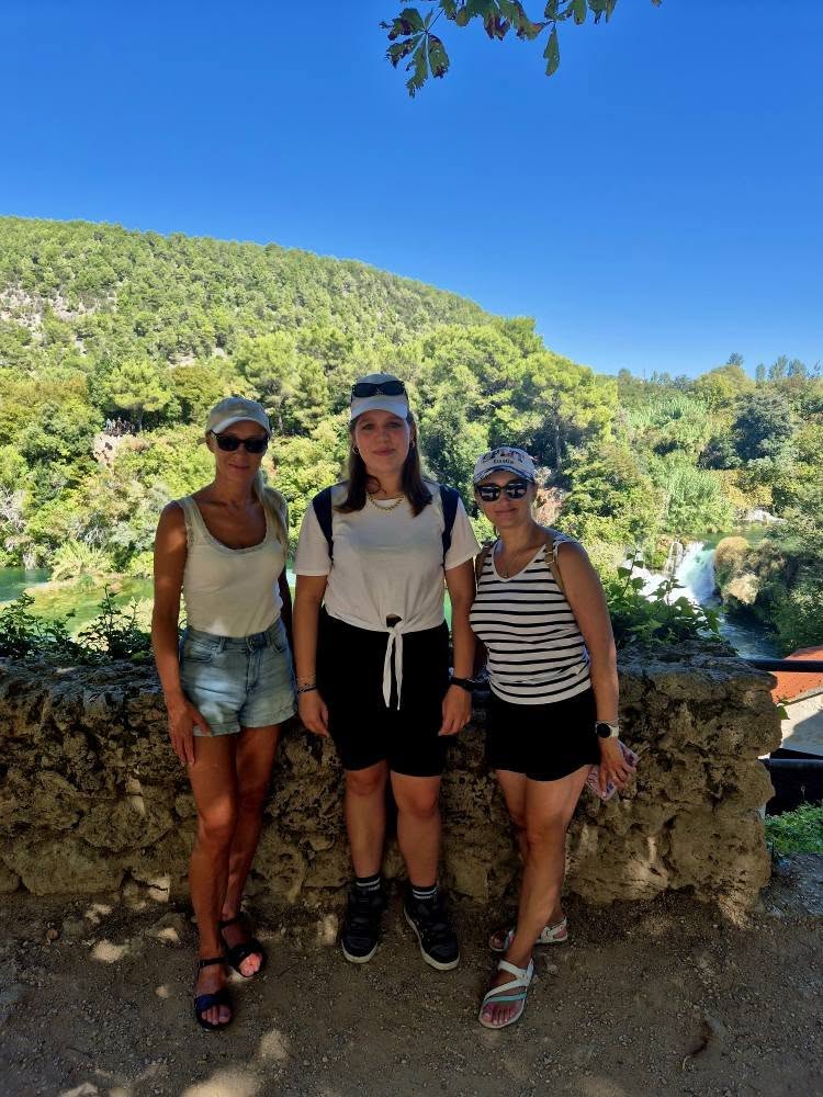 549529425_122157383042747927_5901748612282254892_n