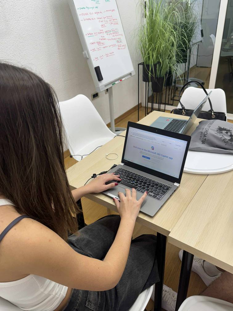 549566252_122157135680747927_3402585791524417439_n