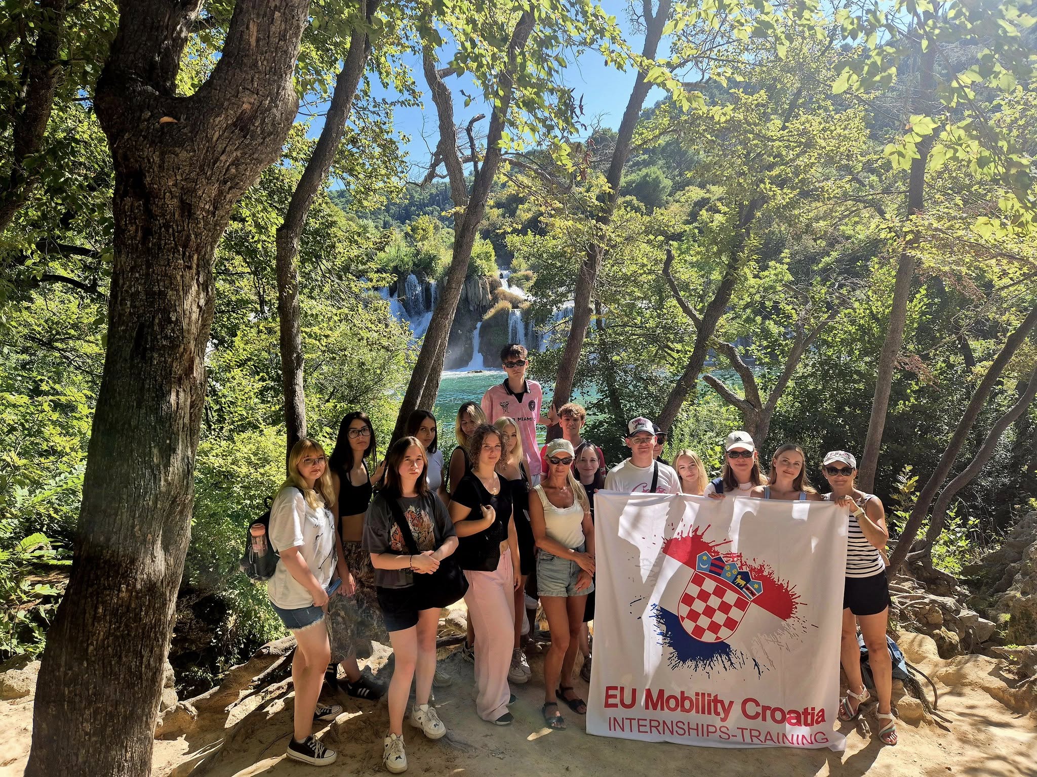 549635702_122157385832747927_7566059749053550980_n