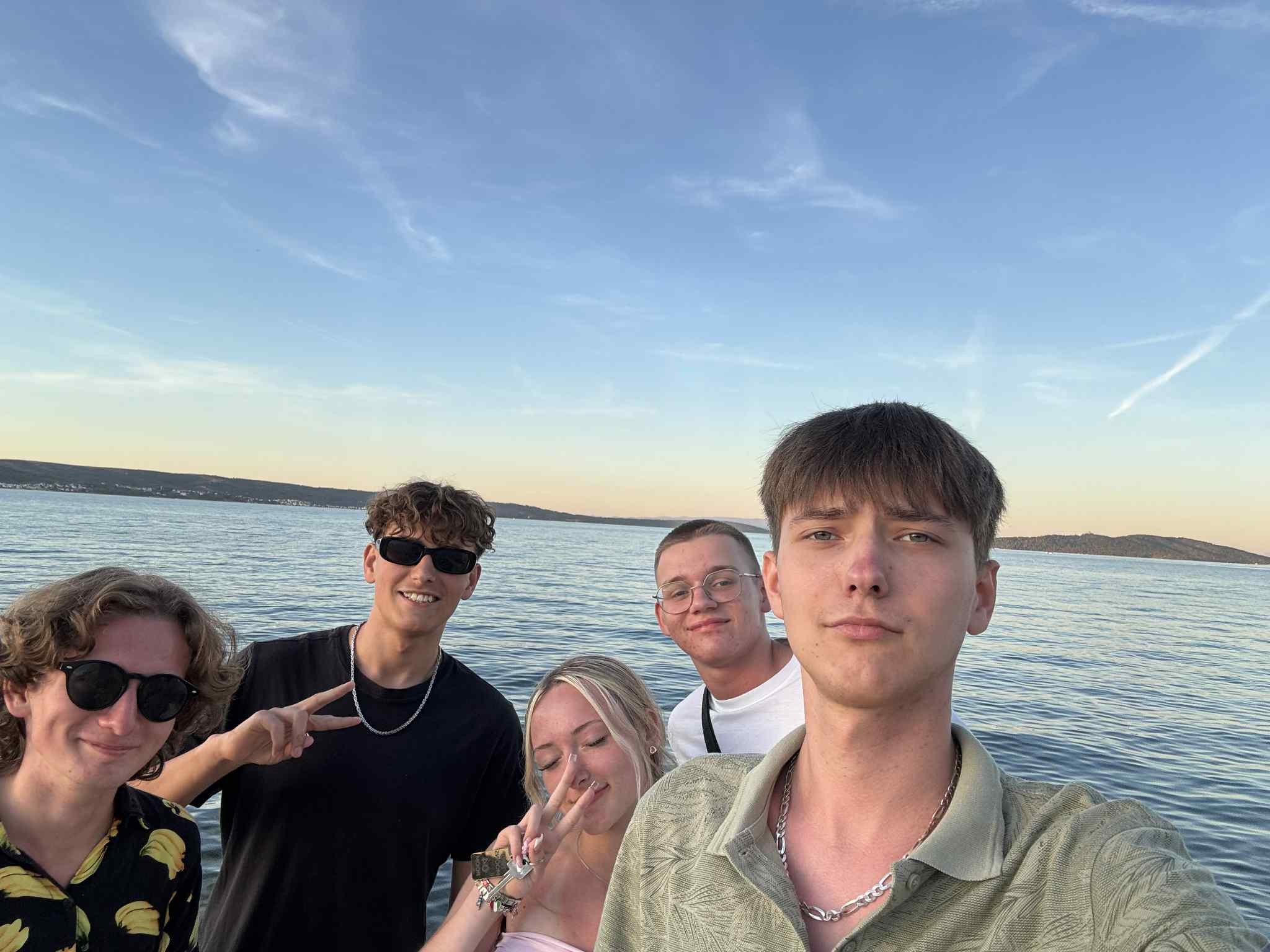 550683598_122157558134747927_7499942053198597698_n