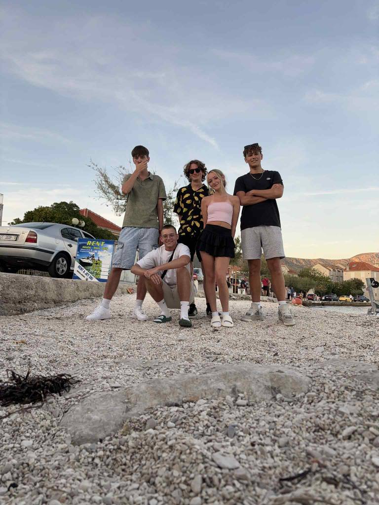 550693084_122157557318747927_8820974961618312195_n