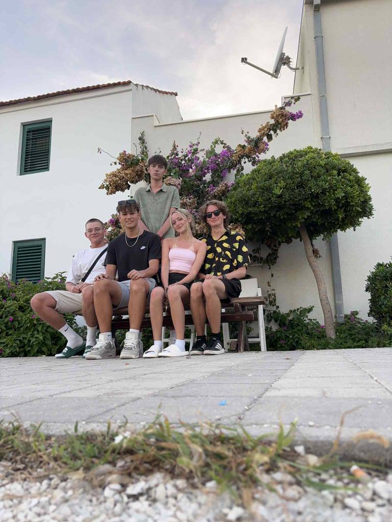 552146945_122157557234747927_4602827059142087165_n