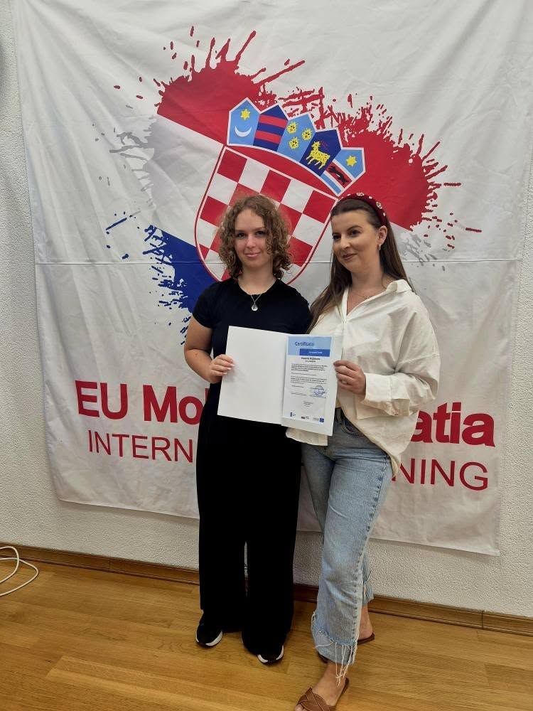 554998678_122158468490747927_7625273223471172997_n