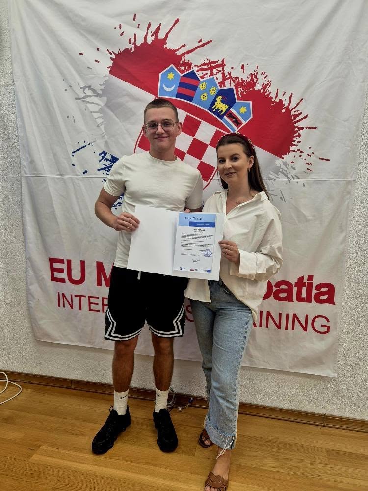 555238321_122158468544747927_3452617874570821086_n