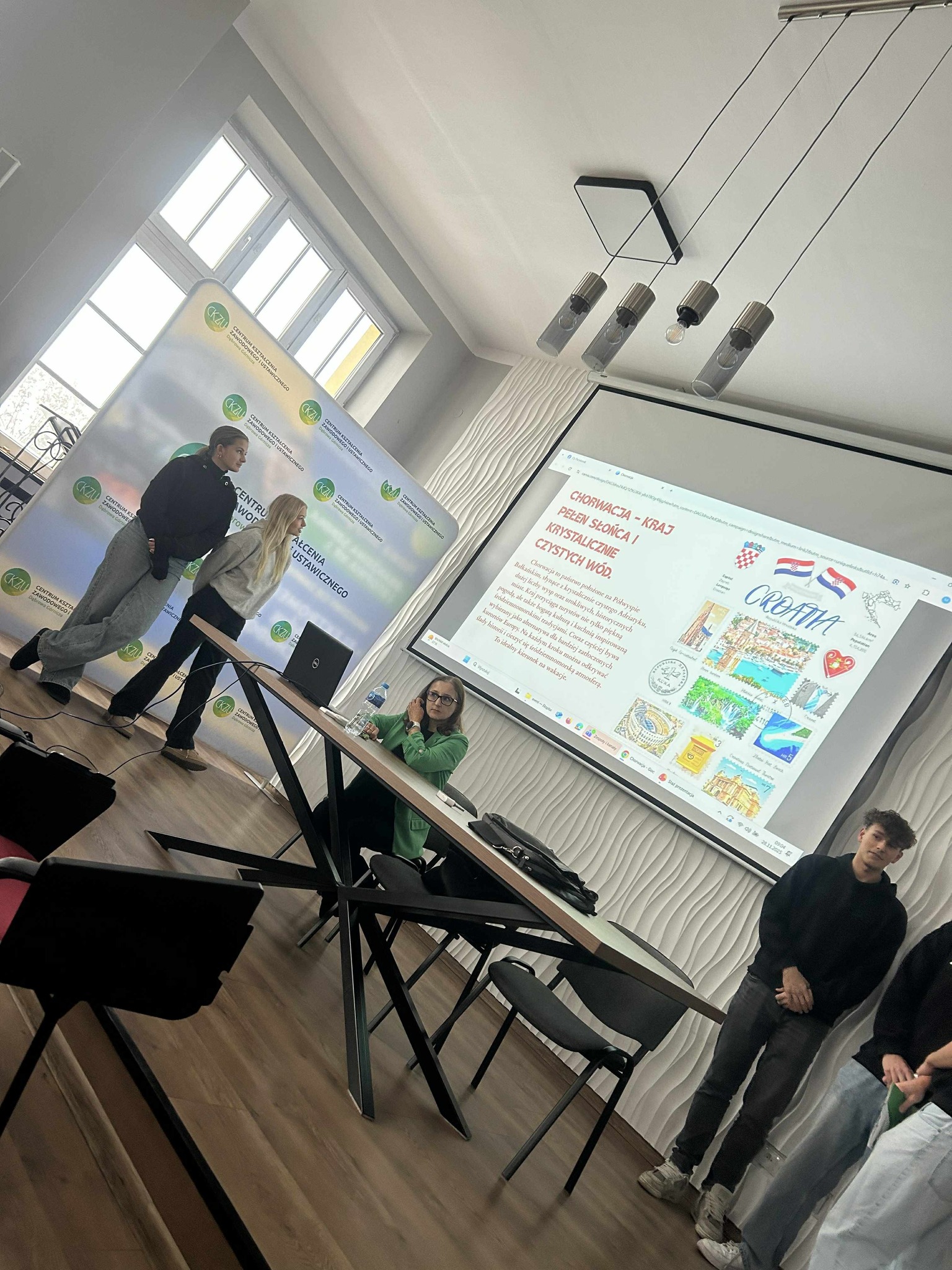 590281008_122169770330747927_2308870192504511138_n